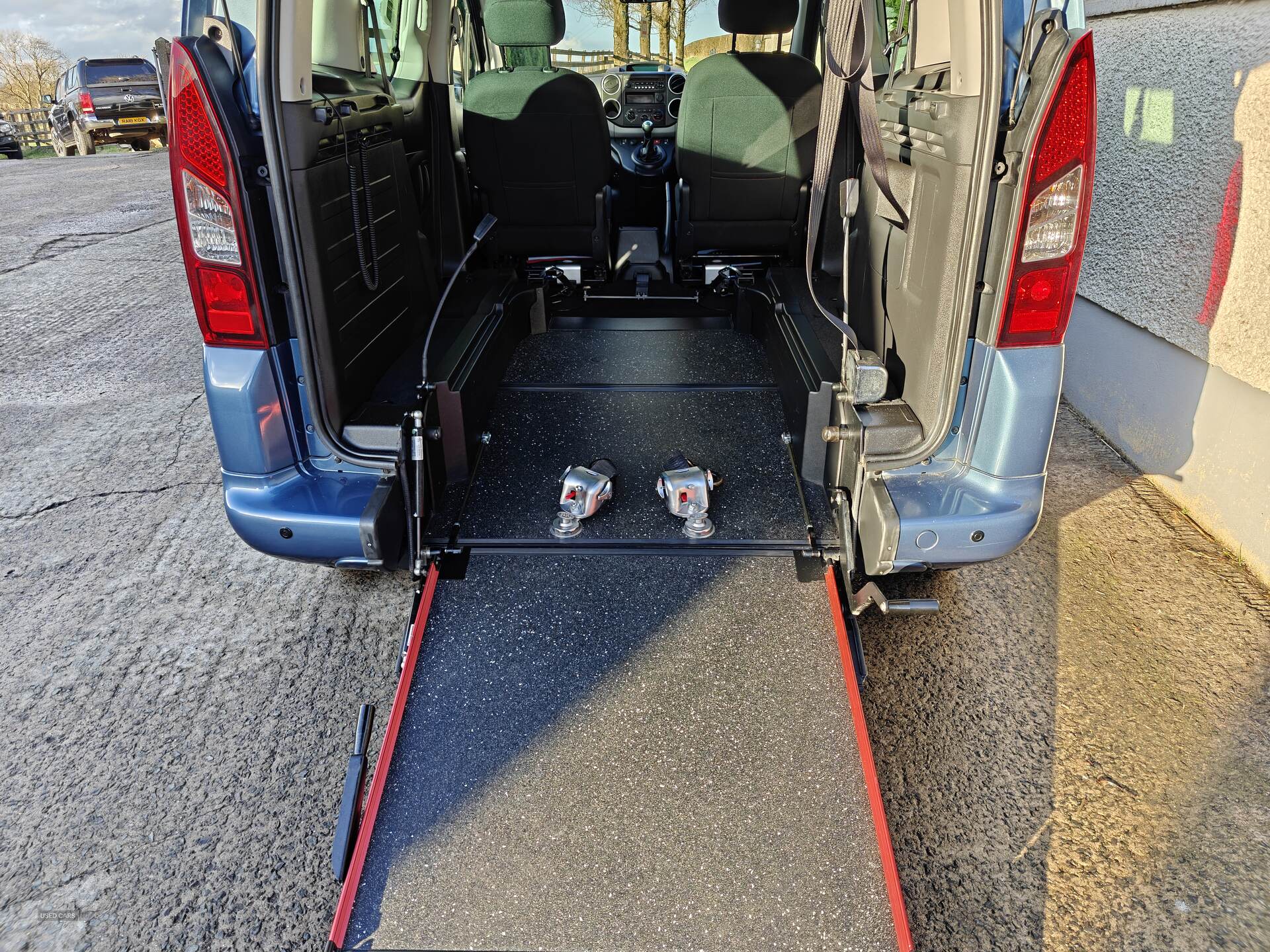 May 2018 Peugeot Horizon Wheel chair accessible