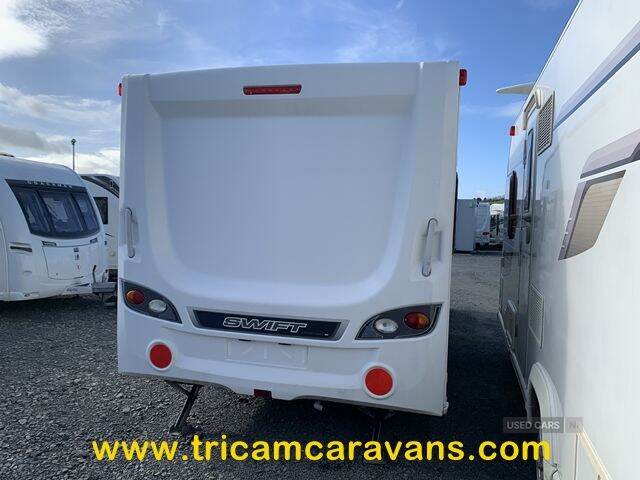 2014 Swift Challenger SE 570/4, Fixed Bed