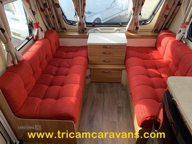  2014 Swift Challenger SE 570/4, Fixed Bed