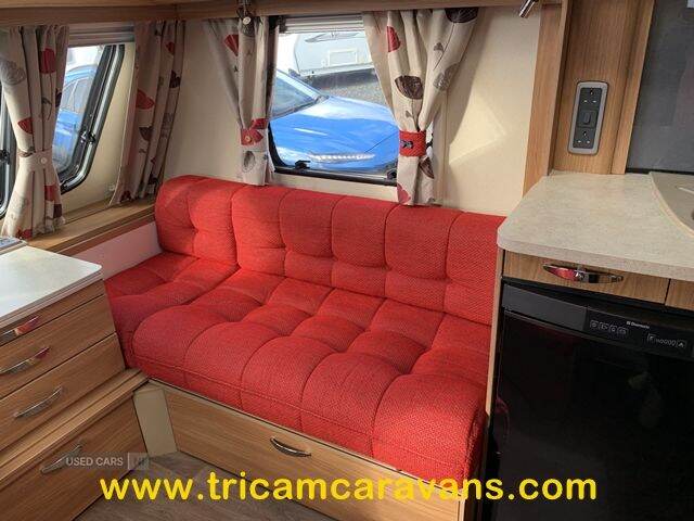 2014 Swift Challenger SE 570/4, Fixed Bed
