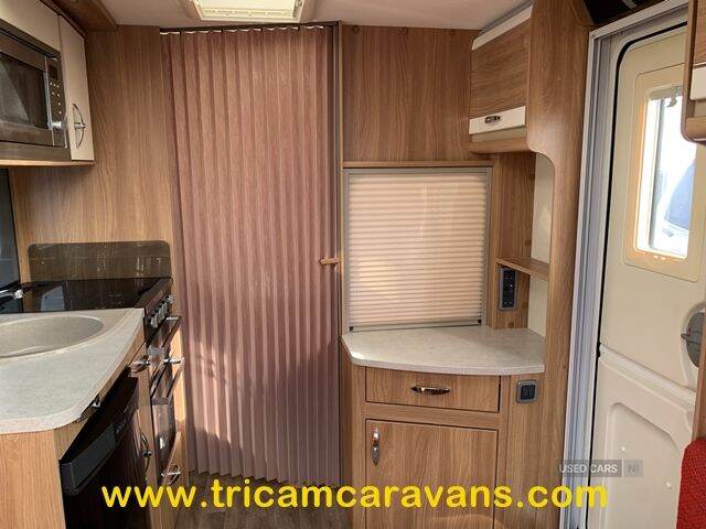  2014 Swift Challenger SE 570/4, Fixed Bed