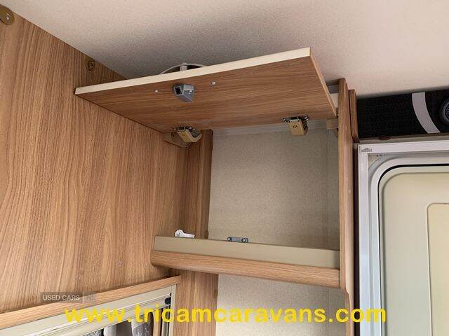 2014 Swift Challenger SE 570/4, Fixed Bed