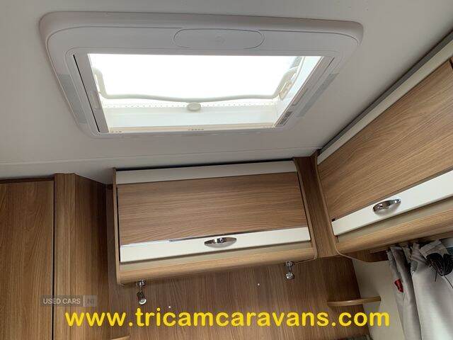  2014 Swift Challenger SE 570/4, Fixed Bed