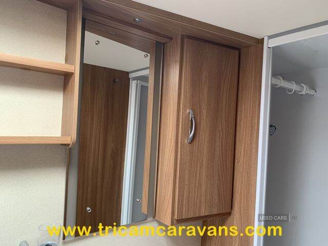  2014 Swift Challenger SE 570/4, Fixed Bed