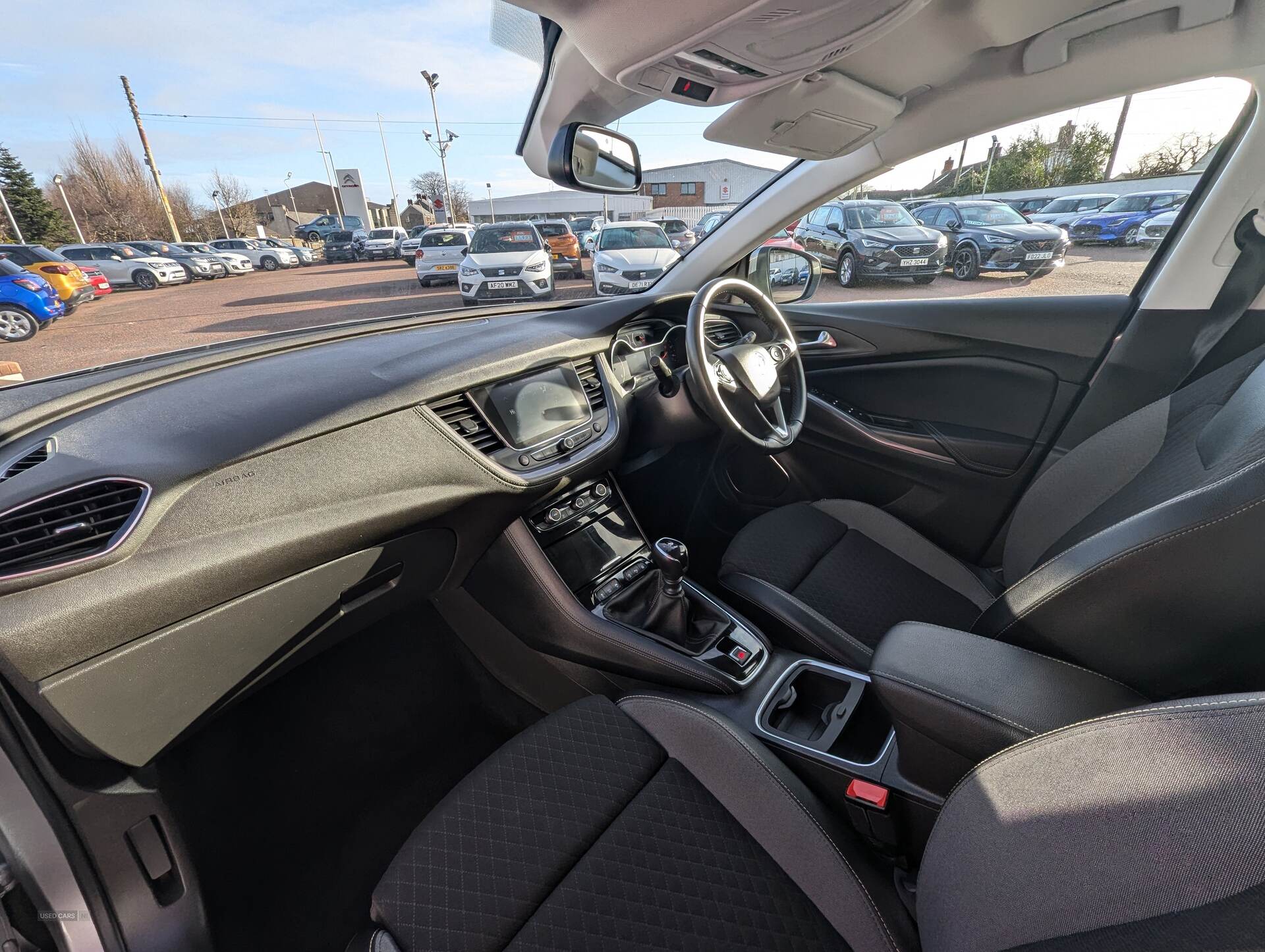 Jan 2020 Vauxhall Grandland X 1.2 Turbo Sport Nav 5dr