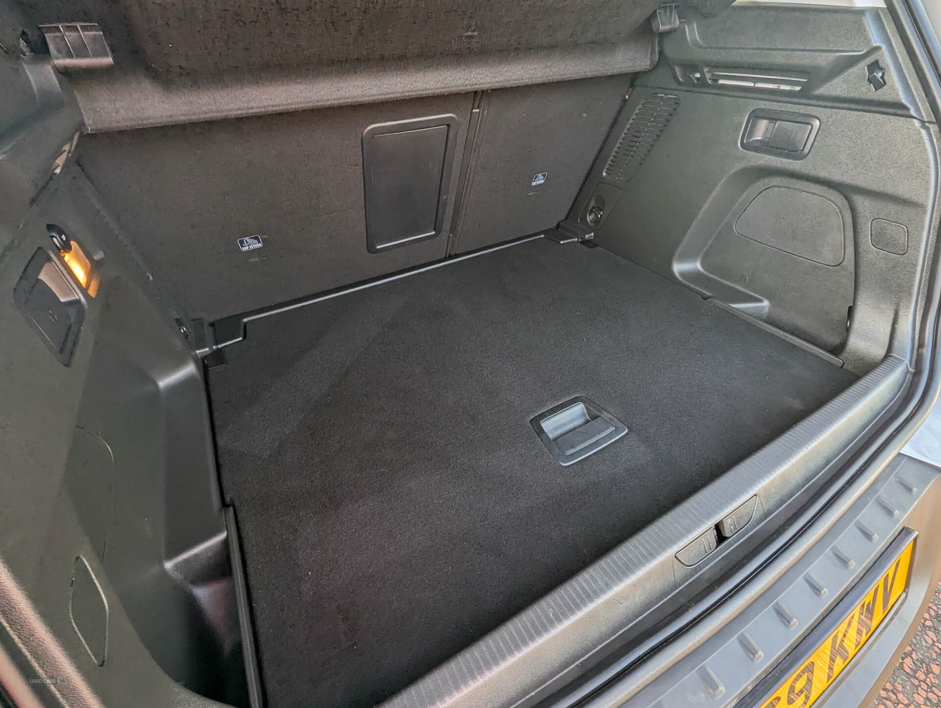 Jan 2020 Vauxhall Grandland X 1.2 Turbo Sport Nav 5dr