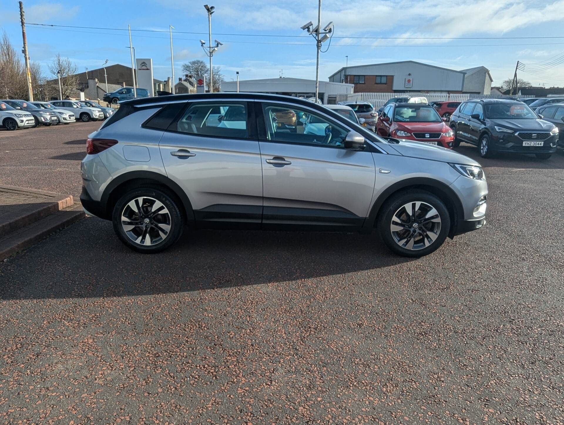 Jan 2020 Vauxhall Grandland X 1.2 Turbo Sport Nav 5dr