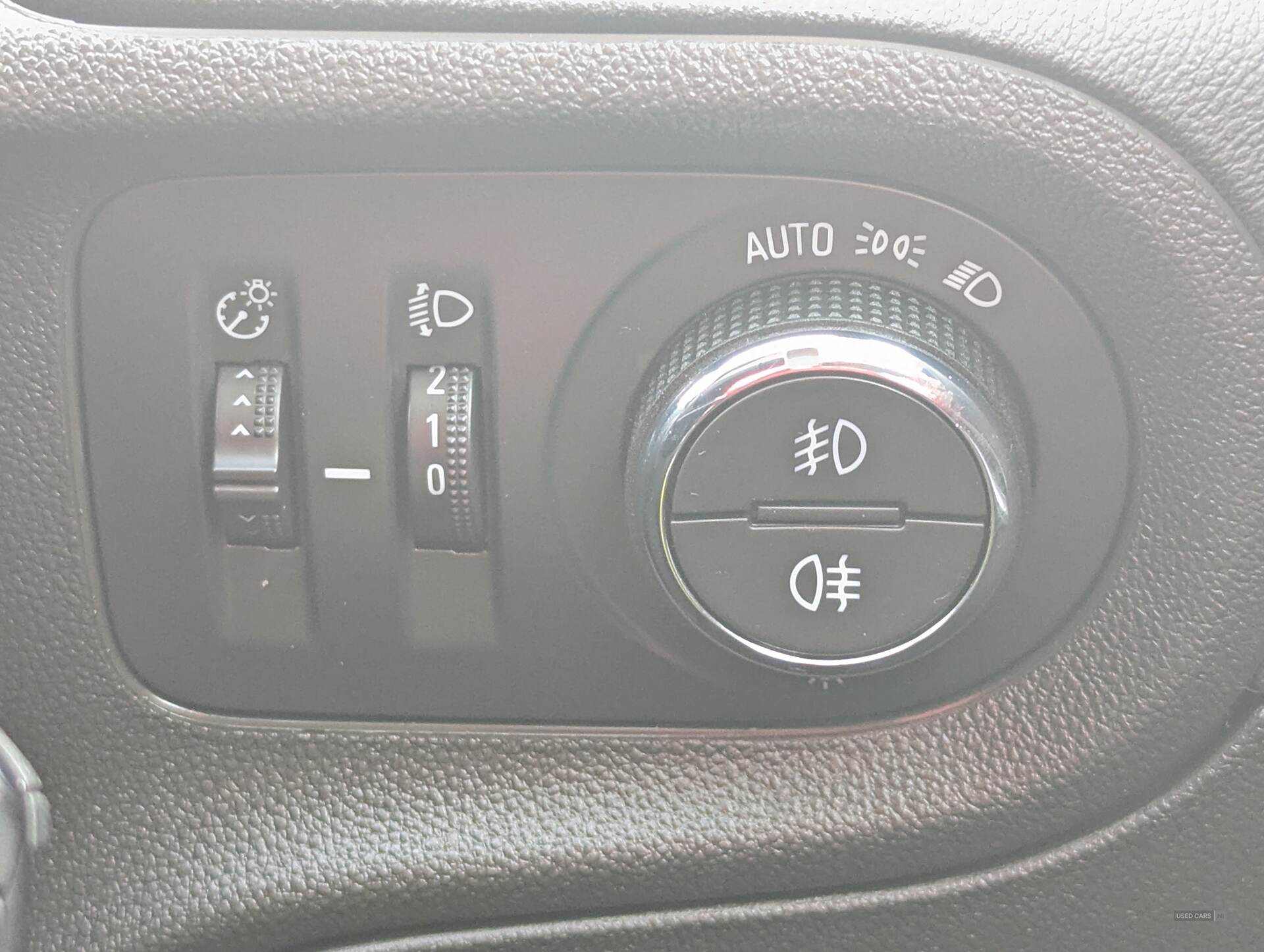 Jan 2020 Vauxhall Grandland X 1.2 Turbo Sport Nav 5dr