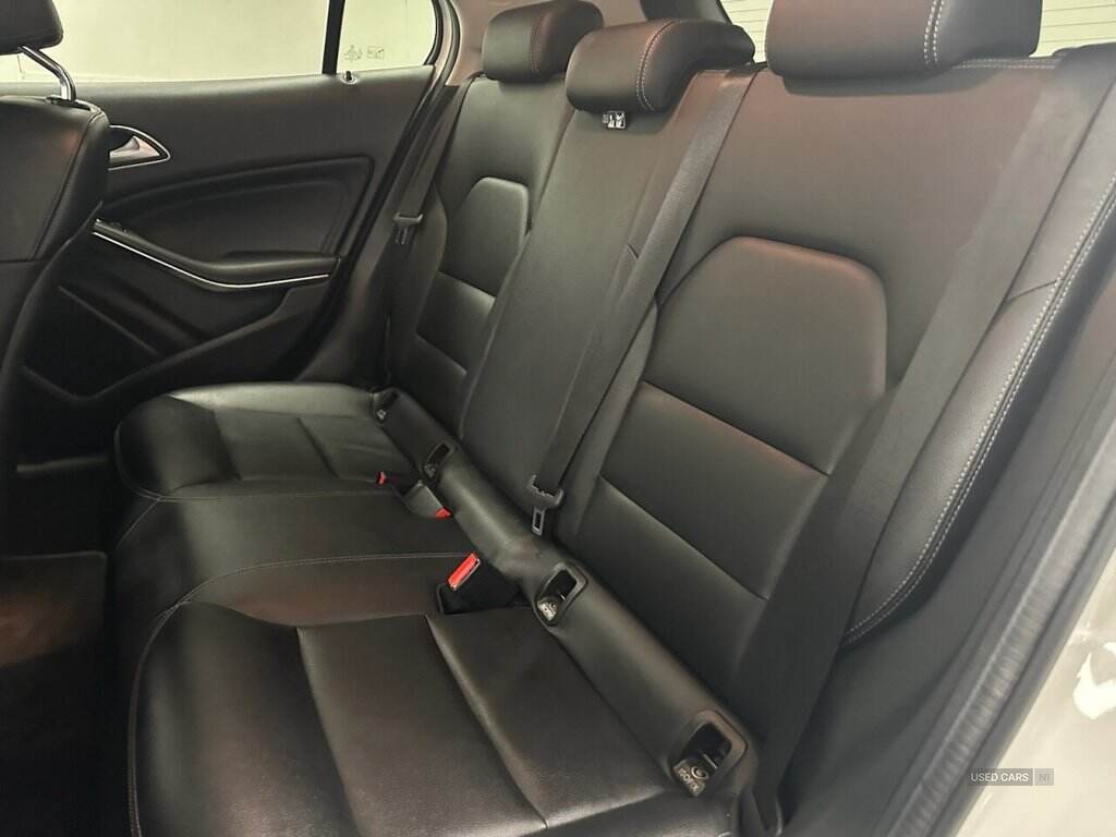  2018 Mercedes-Benz 180 1.6 GLA200 SE SUV 5dr Petrol Manual Euro 6 (s/s) (156 ps) Bluetooth