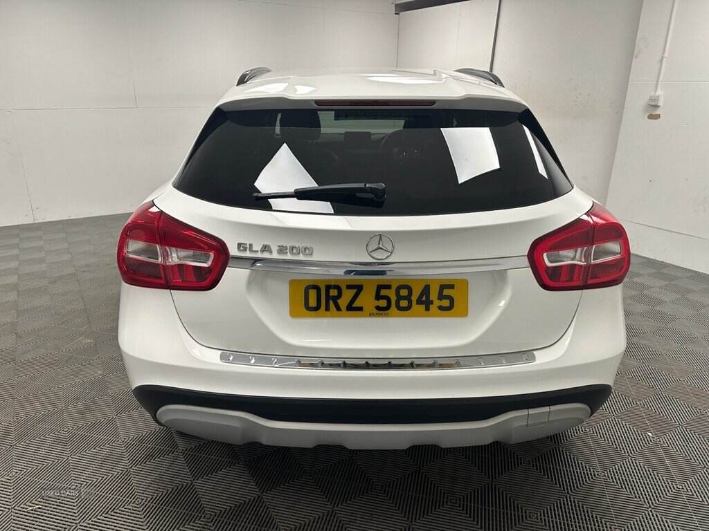  2018 Mercedes-Benz 180 1.6 GLA200 SE SUV 5dr Petrol Manual Euro 6 (s/s) (156 ps) Bluetooth