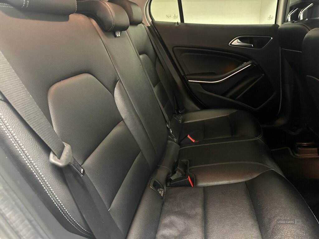  2018 Mercedes-Benz 180 1.6 GLA200 SE SUV 5dr Petrol Manual Euro 6 (s/s) (156 ps) Bluetooth