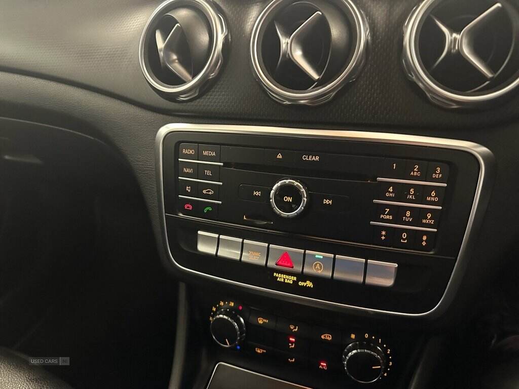  2018 Mercedes-Benz 180 1.6 GLA200 SE SUV 5dr Petrol Manual Euro 6 (s/s) (156 ps) Bluetooth
