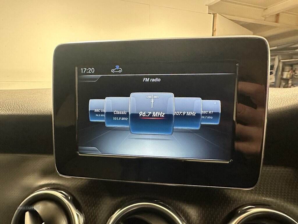  2018 Mercedes-Benz 180 1.6 GLA200 SE SUV 5dr Petrol Manual Euro 6 (s/s) (156 ps) Bluetooth