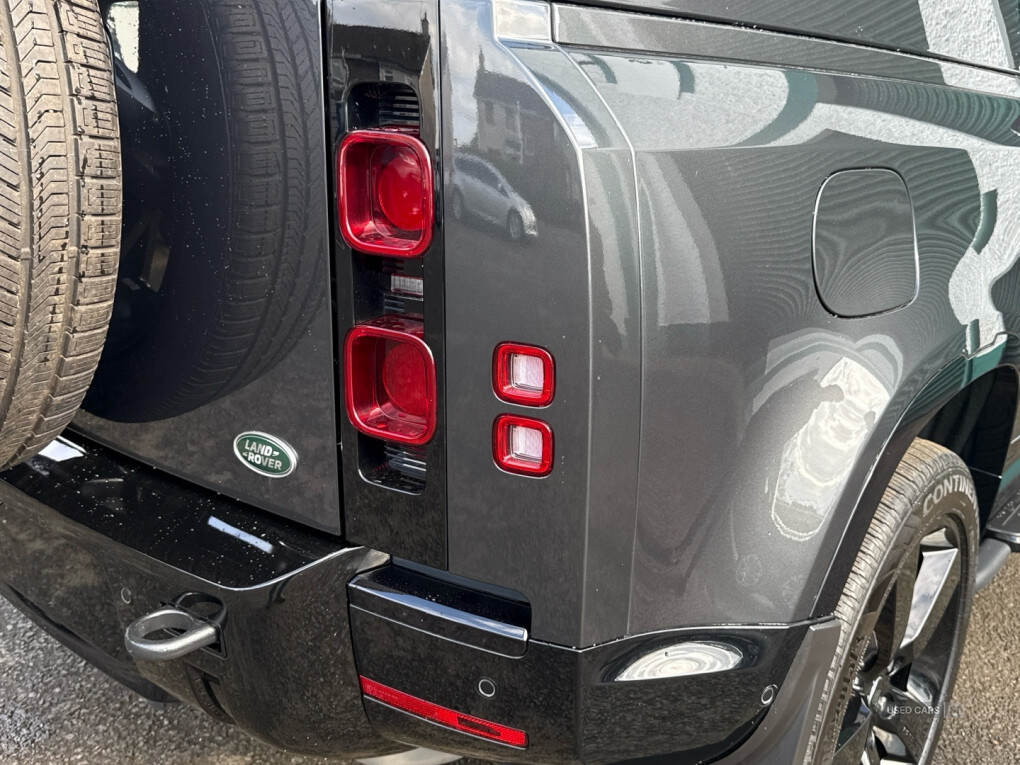 Jan 2023 Land Rover Defender 3.0 D300 Hard Top X-Dynamic HSE Auto