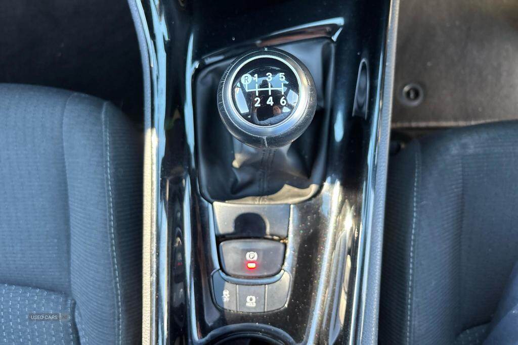 Nov 2018 Toyota C-HR 1.2T Design 5dr