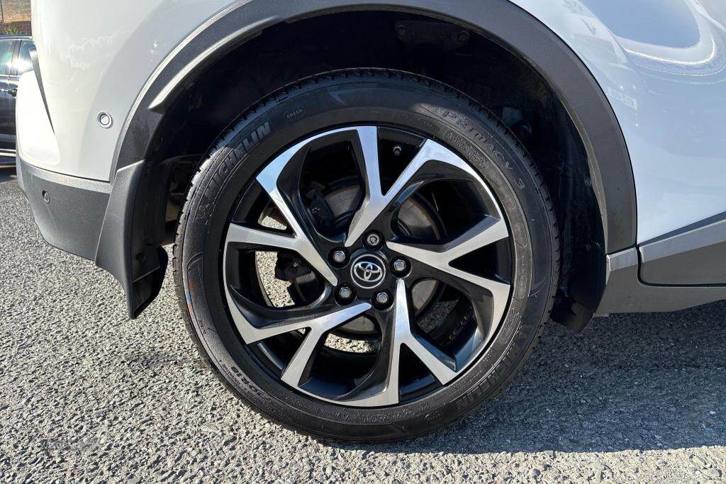 Nov 2018 Toyota C-HR 1.2T Design 5dr