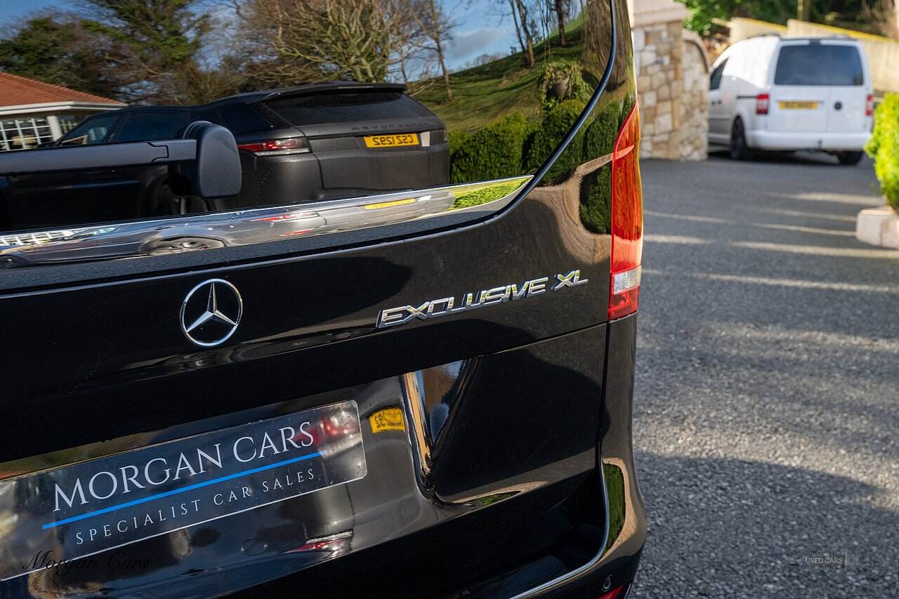 Sep 2023 Mercedes-Benz V Class V300 d AMG Line 5dr 9G-Tronic [Extra Long]