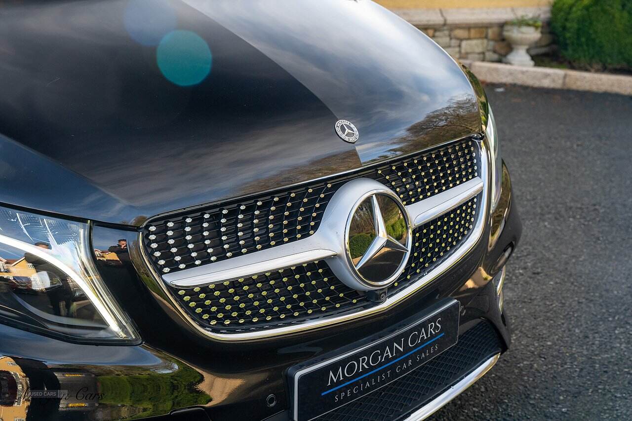 Sep 2023 Mercedes-Benz V Class V300 d AMG Line 5dr 9G-Tronic [Extra Long]