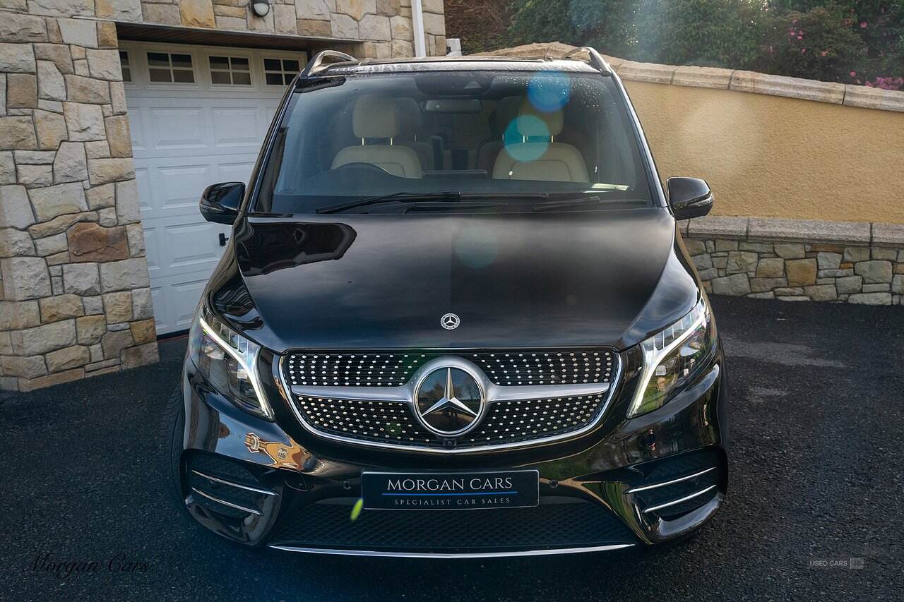 Sep 2023 Mercedes-Benz V Class V300 d AMG Line 5dr 9G-Tronic [Extra Long]