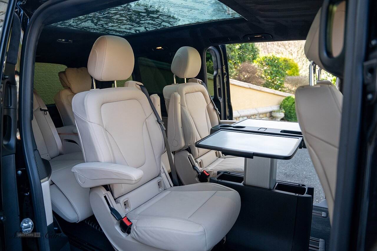 Sep 2023 Mercedes-Benz V Class V300 d AMG Line 5dr 9G-Tronic [Extra Long]