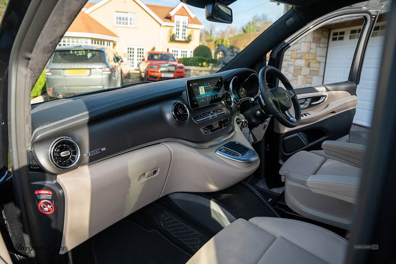 Sep 2023 Mercedes-Benz V Class V300 d AMG Line 5dr 9G-Tronic [Extra Long]