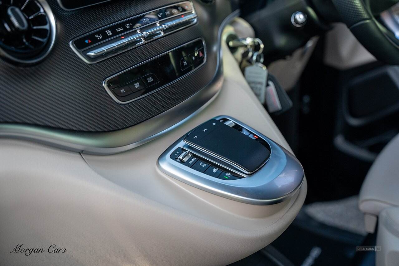 Sep 2023 Mercedes-Benz V Class V300 d AMG Line 5dr 9G-Tronic [Extra Long]