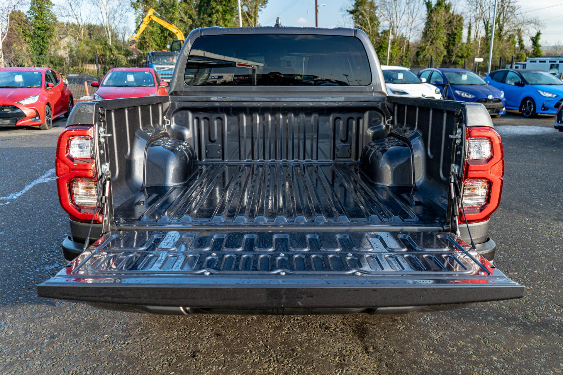 Mar 2025 Toyota Hilux Hilux Invincible X DC 2.8 Auto 204 Hybrid 48V