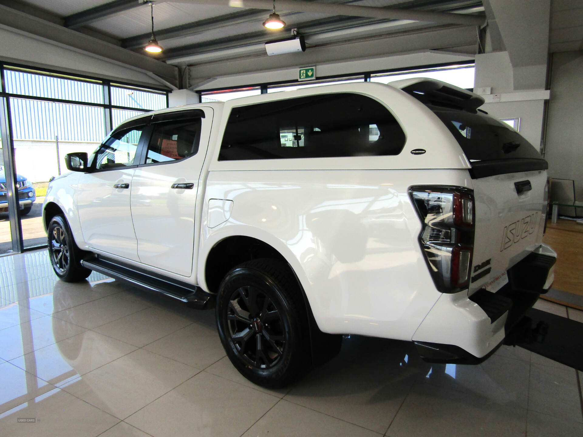 Dec 2024 Isuzu D-Max 1.9 V-Cross Double Cab 4x4