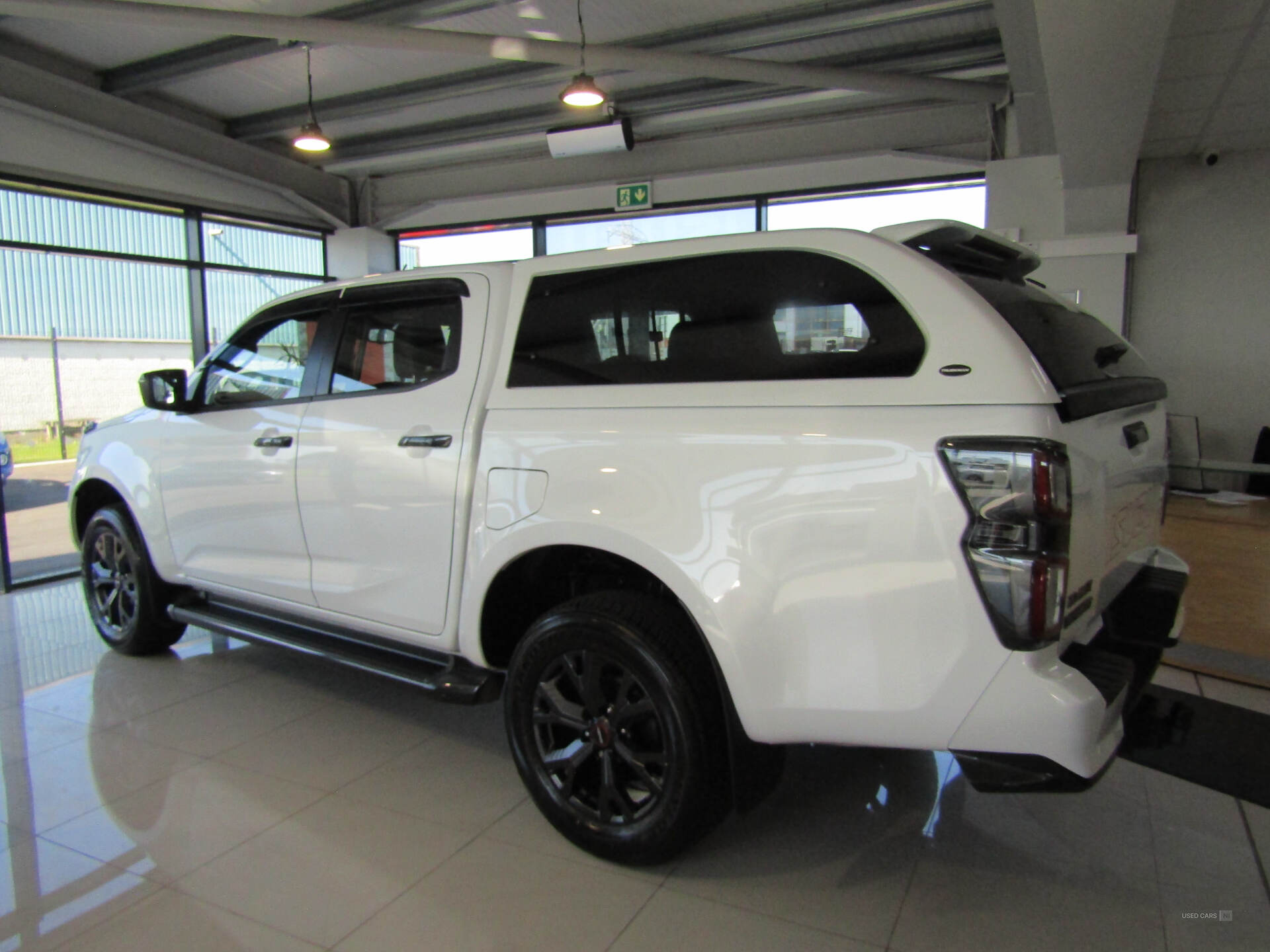 Dec 2024 Isuzu D-Max 1.9 V-Cross Double Cab 4x4