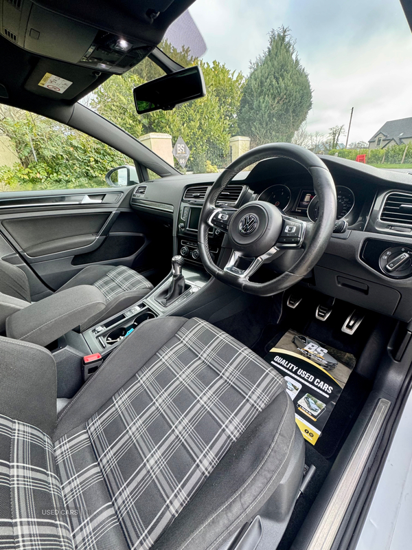 Volkswagen Golf DIESEL HATCHBACK in Down