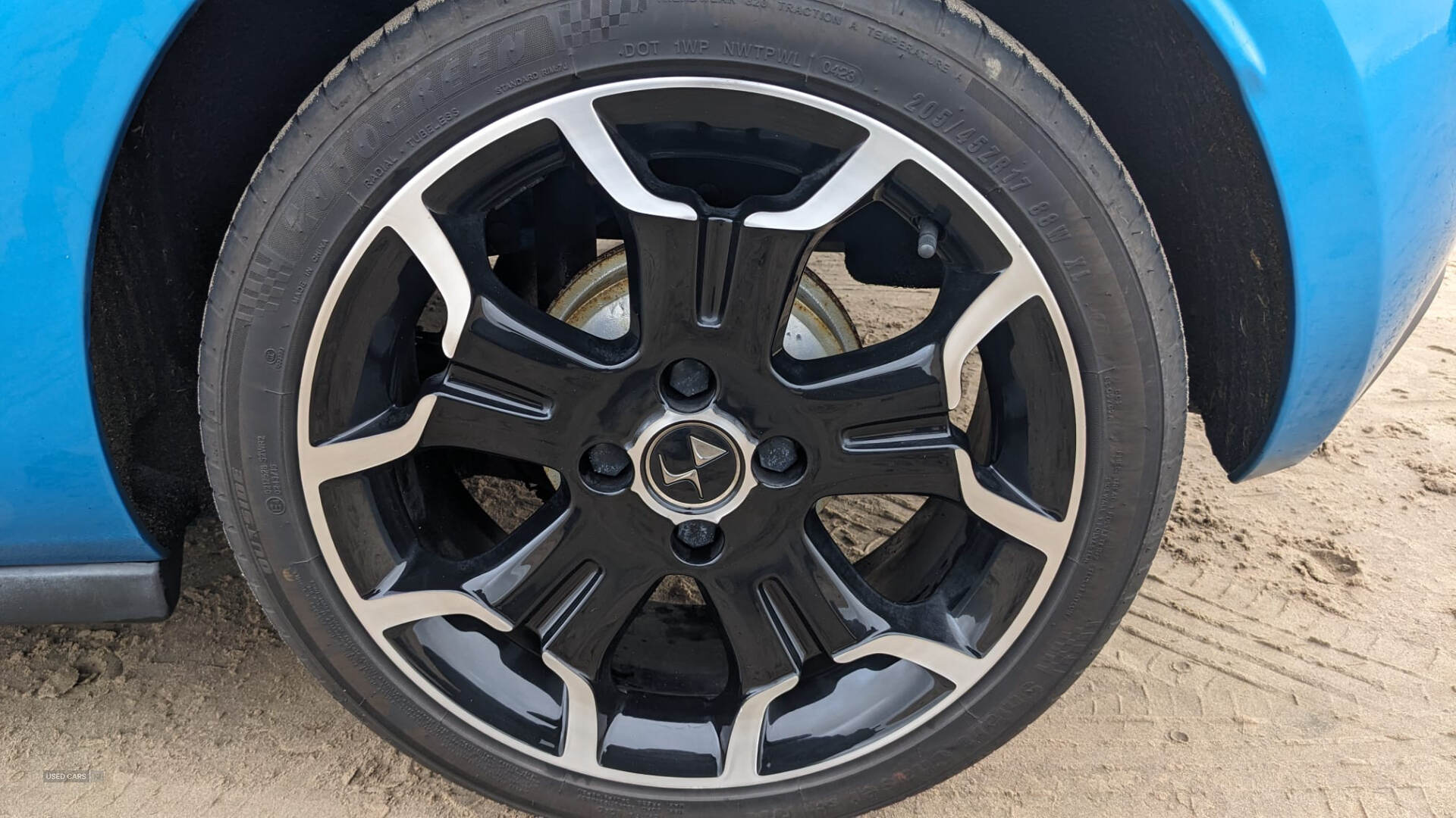 Apr 2016 DS 3 1.2 PureTech 82 Chic 3dr