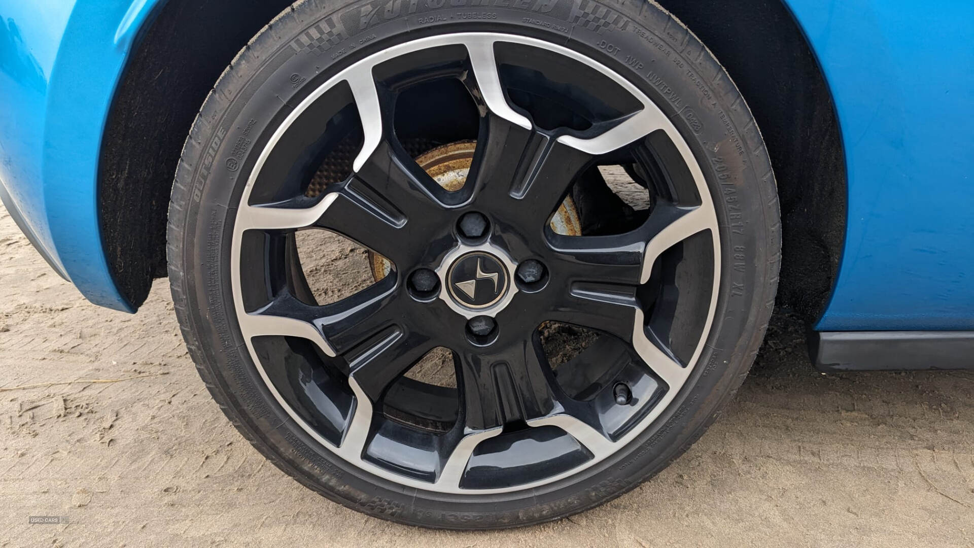 Apr 2016 DS 3 1.2 PureTech 82 Chic 3dr