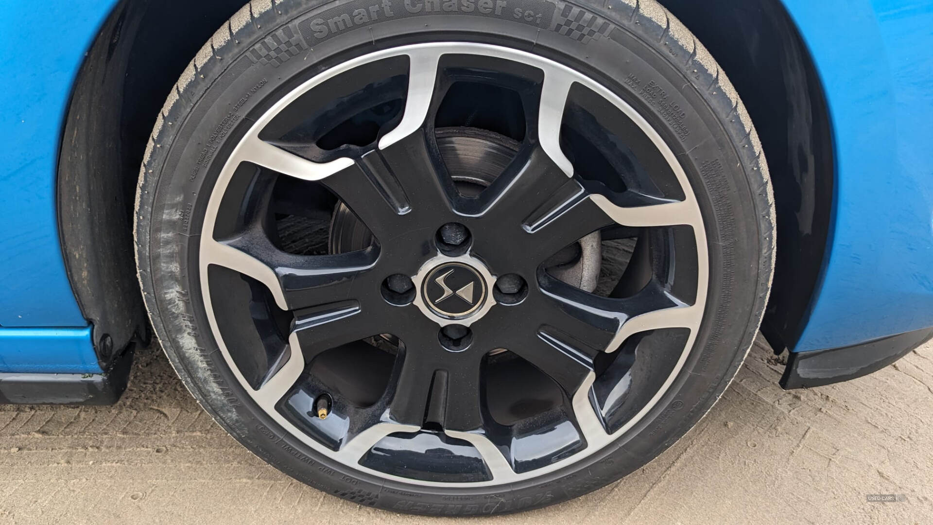 Apr 2016 DS 3 1.2 PureTech 82 Chic 3dr