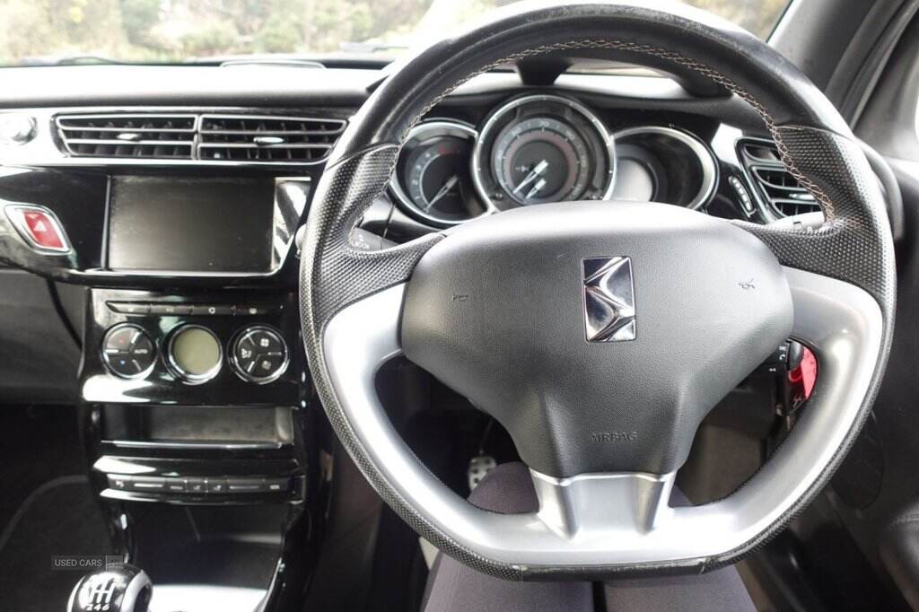 Jul 2016 DS AUTOMOBILES 1.6 BlueHDi 120 Prestige 3dr
