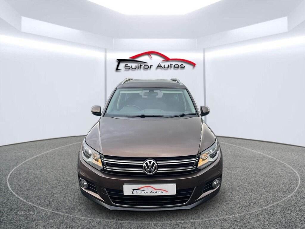 Jan 2014 Volkswagen Tiguan 2.0 TDi BlueMotion Tech Match 5dr [2WD]