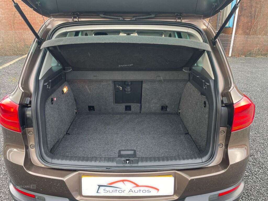 Jan 2014 Volkswagen Tiguan 2.0 TDi BlueMotion Tech Match 5dr [2WD]