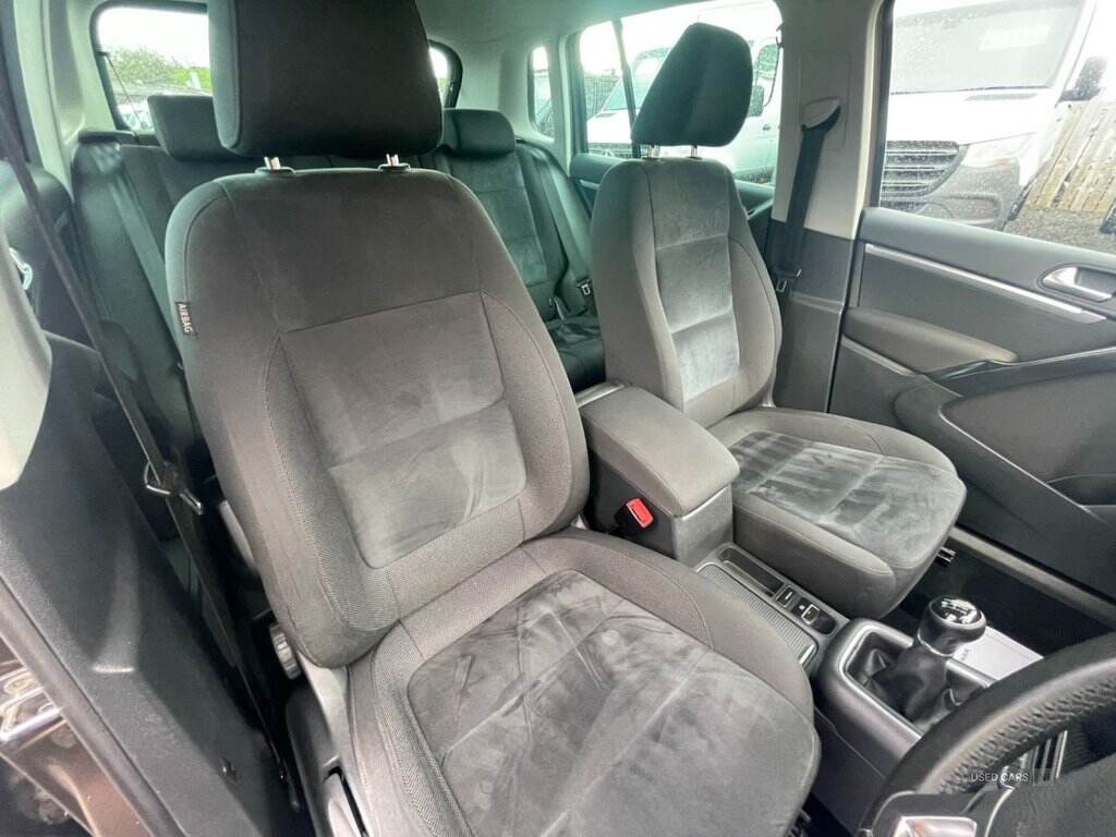 Jan 2014 Volkswagen Tiguan 2.0 TDi BlueMotion Tech Match 5dr [2WD]