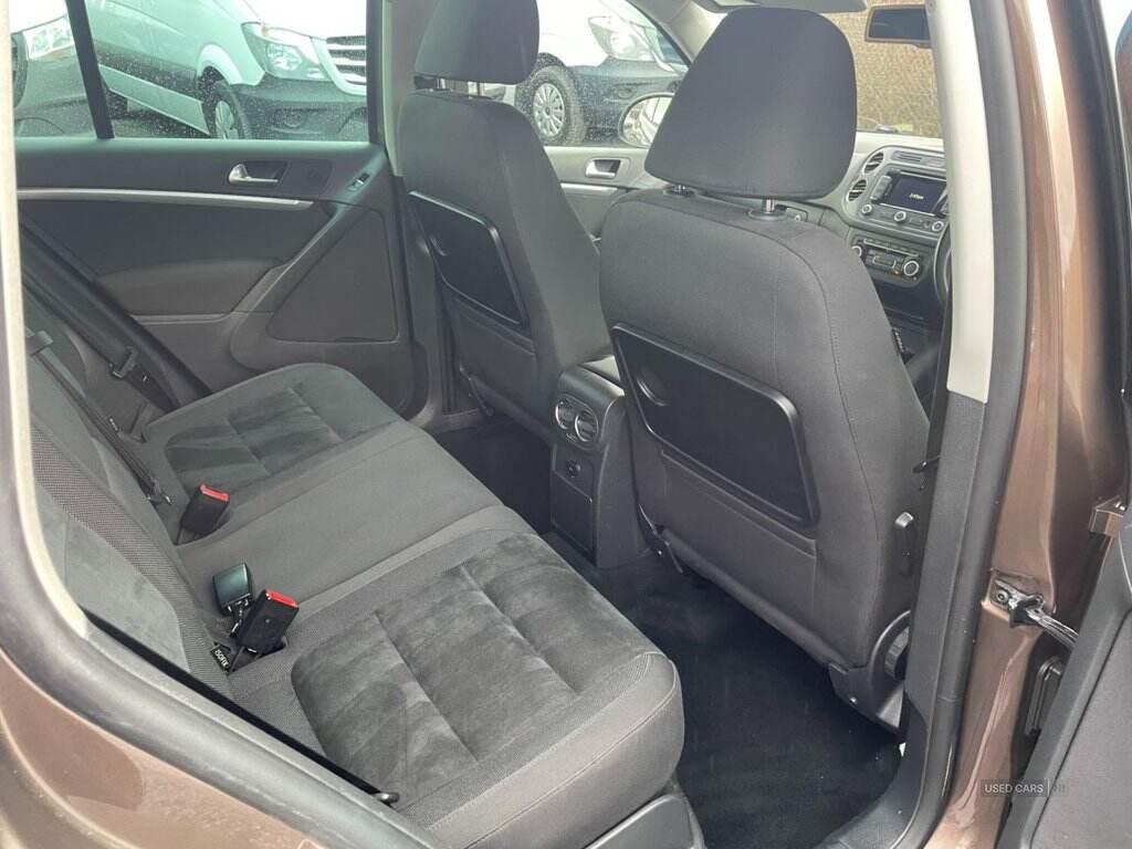 Jan 2014 Volkswagen Tiguan 2.0 TDi BlueMotion Tech Match 5dr [2WD]