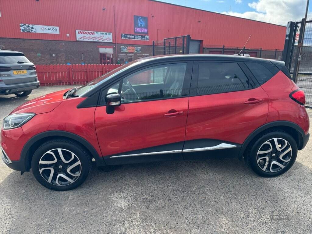 Mar 2016 Renault Captur 0.9 TCE 90 Signature Nav 5dr