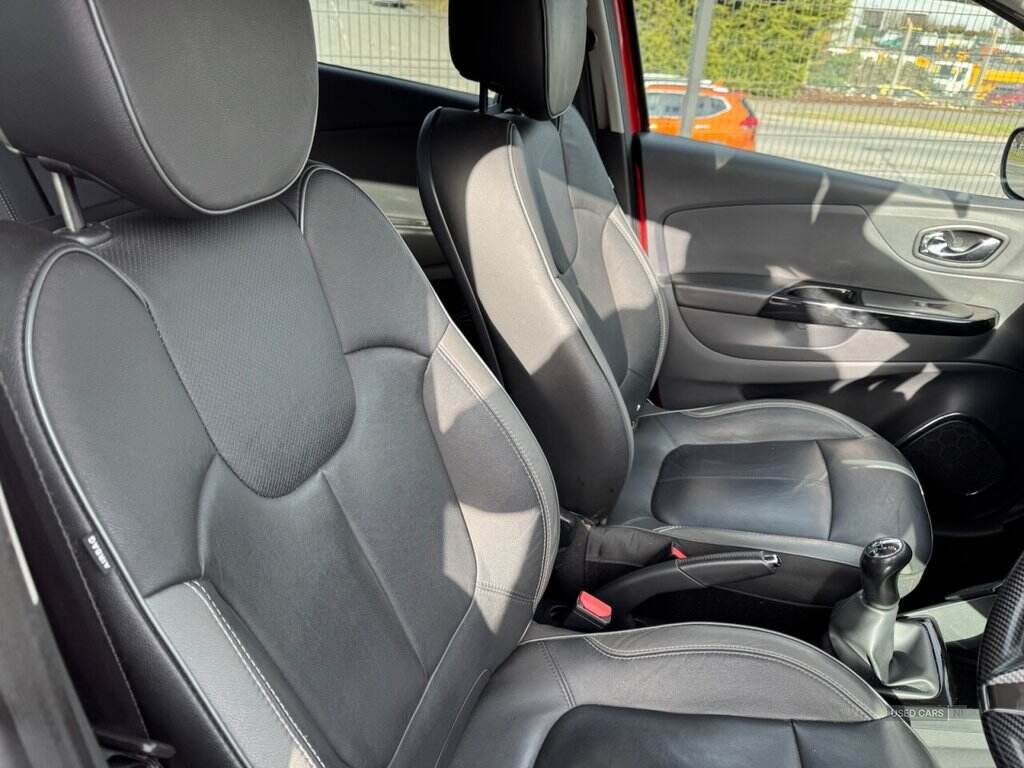 Mar 2016 Renault Captur 0.9 TCE 90 Signature Nav 5dr
