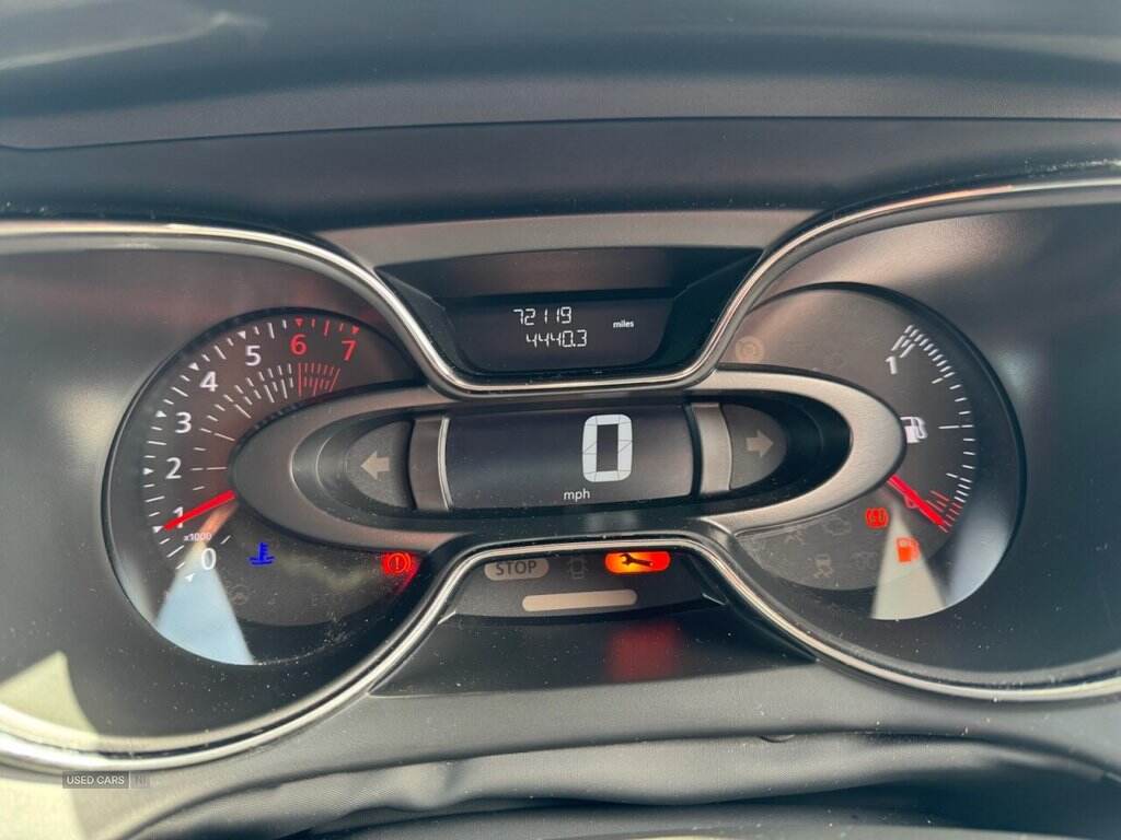 Mar 2016 Renault Captur 0.9 TCE 90 Signature Nav 5dr