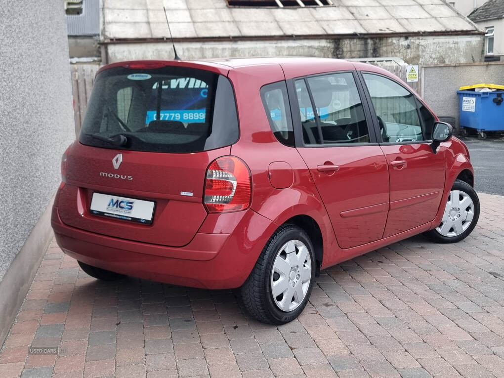 Mar 2011 Renault Modus Grand Expression 16V