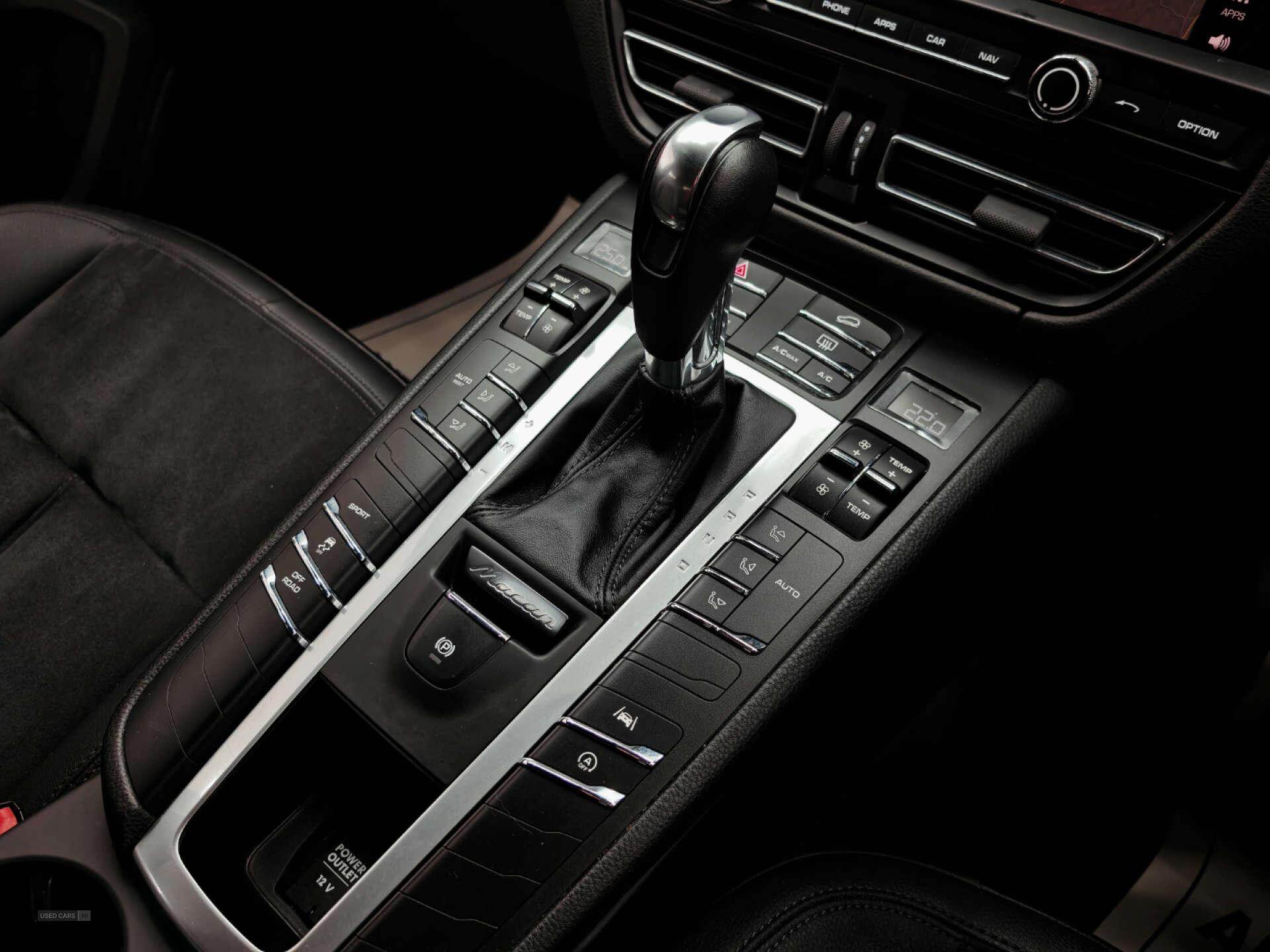 Jun 2020 Porsche Macan 5dr PDK