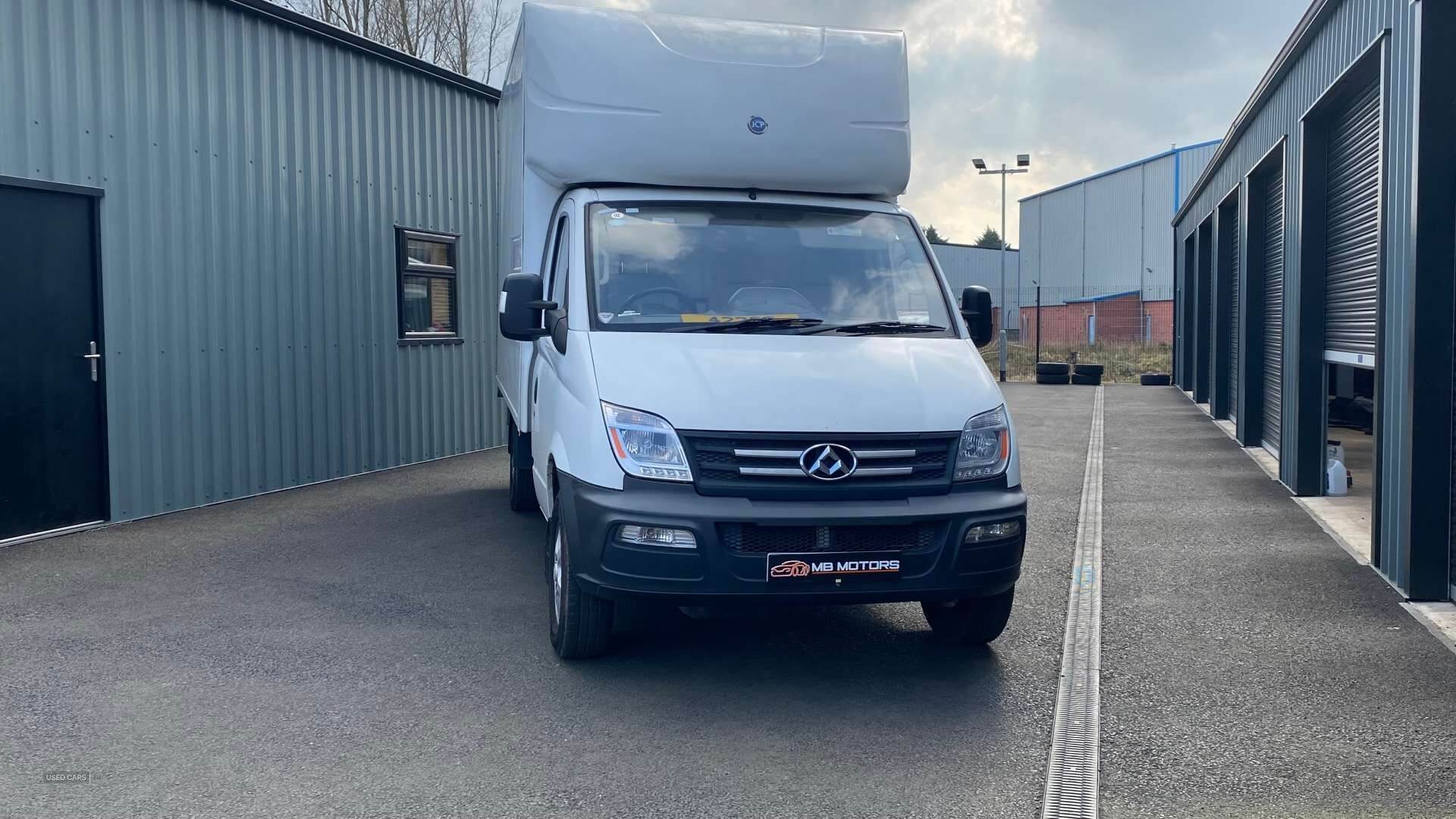 Aug 2020 MAXUS / LDV V80 2.5 V80 L2H1 C/C TD 5dr