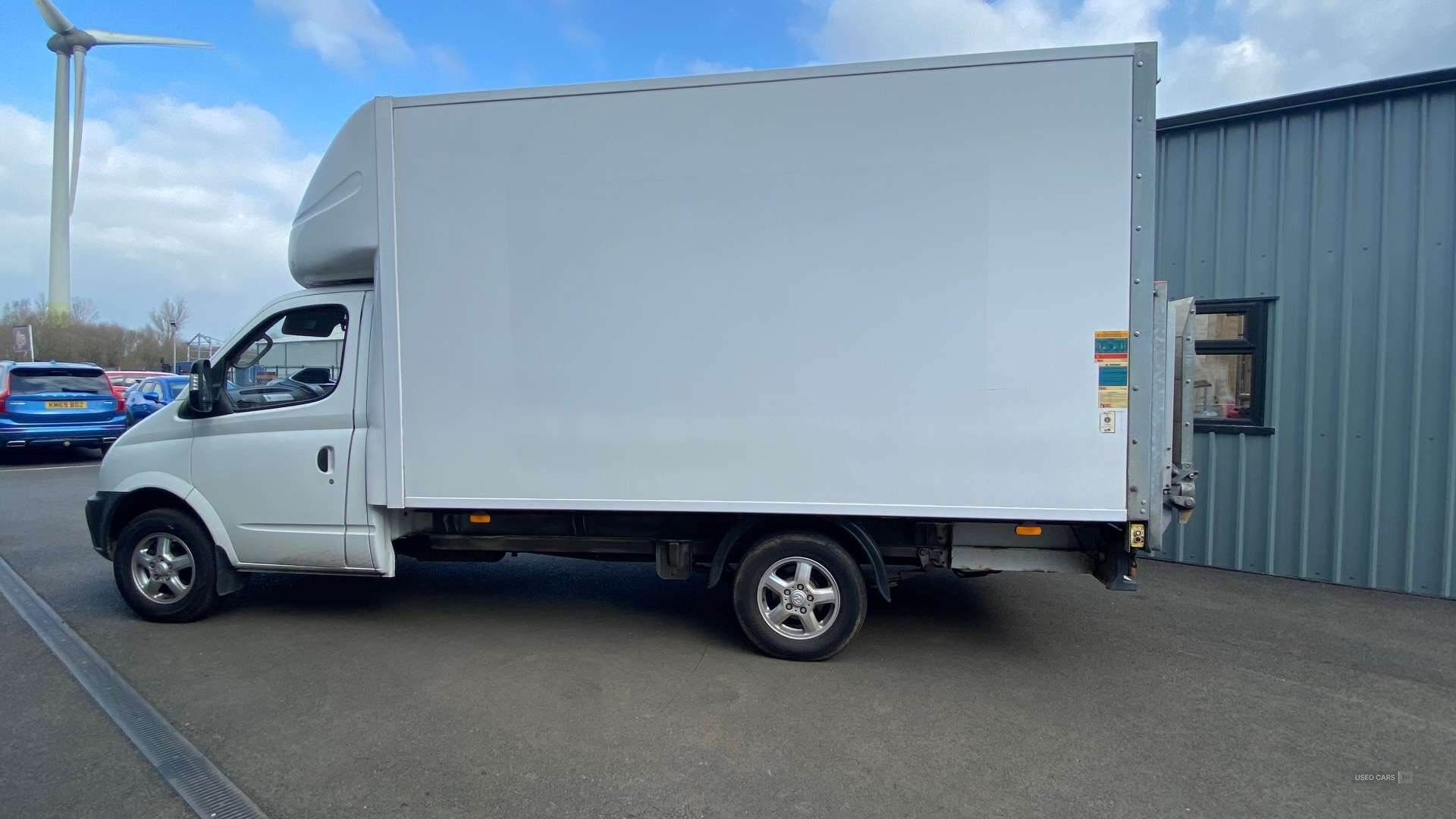 Aug 2020 MAXUS / LDV V80 2.5 V80 L2H1 C/C TD 5dr