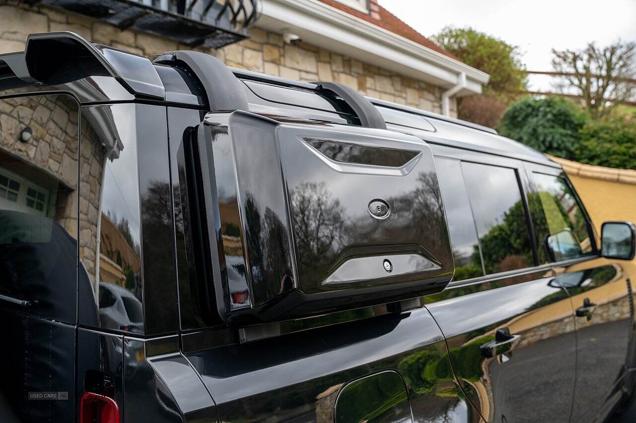 Dec 2023 Land Rover Defender 3.0 D250 X-Dynamic HSE 110 5dr Auto