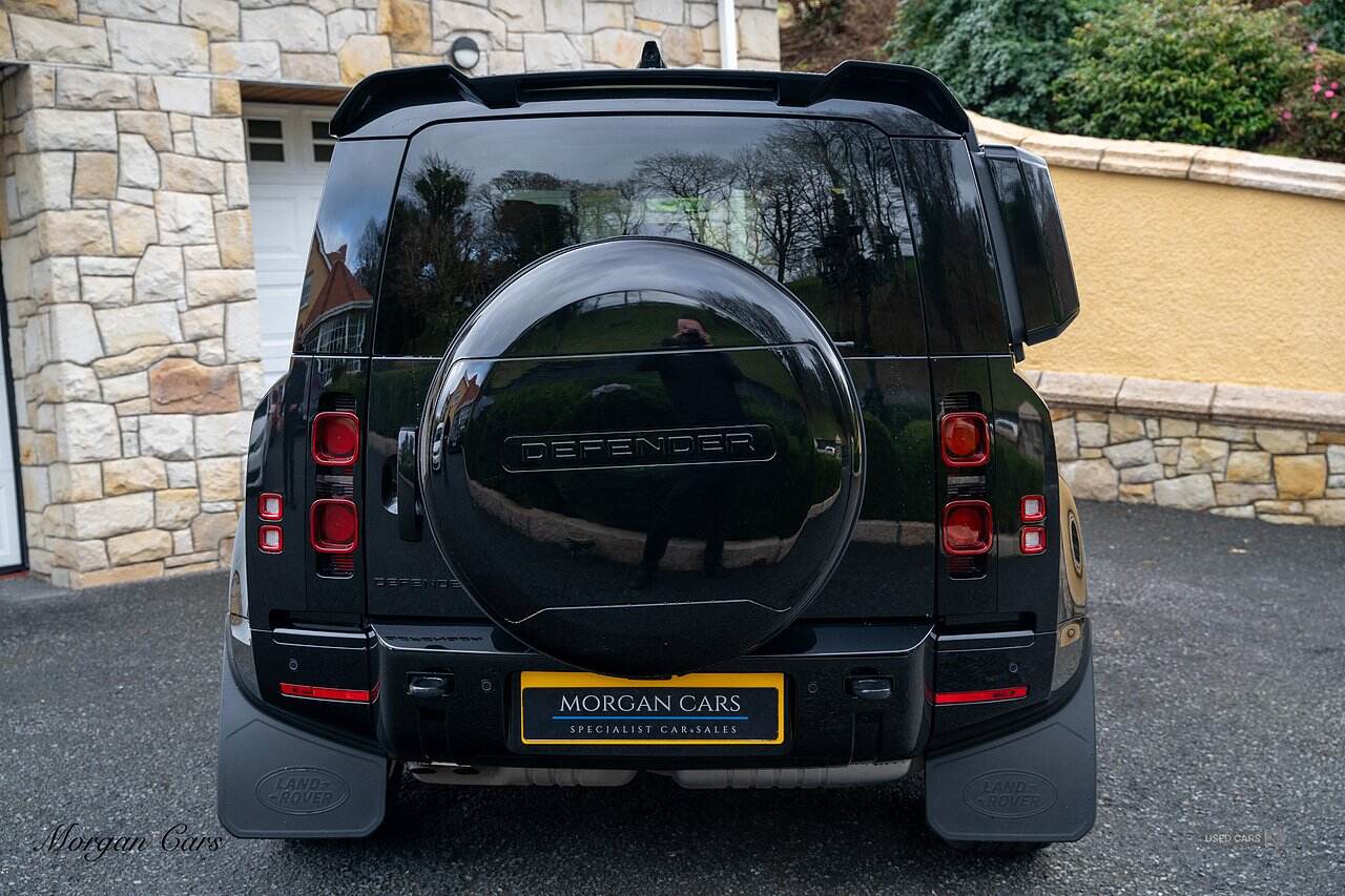 Dec 2023 Land Rover Defender 3.0 D250 X-Dynamic HSE 110 5dr Auto