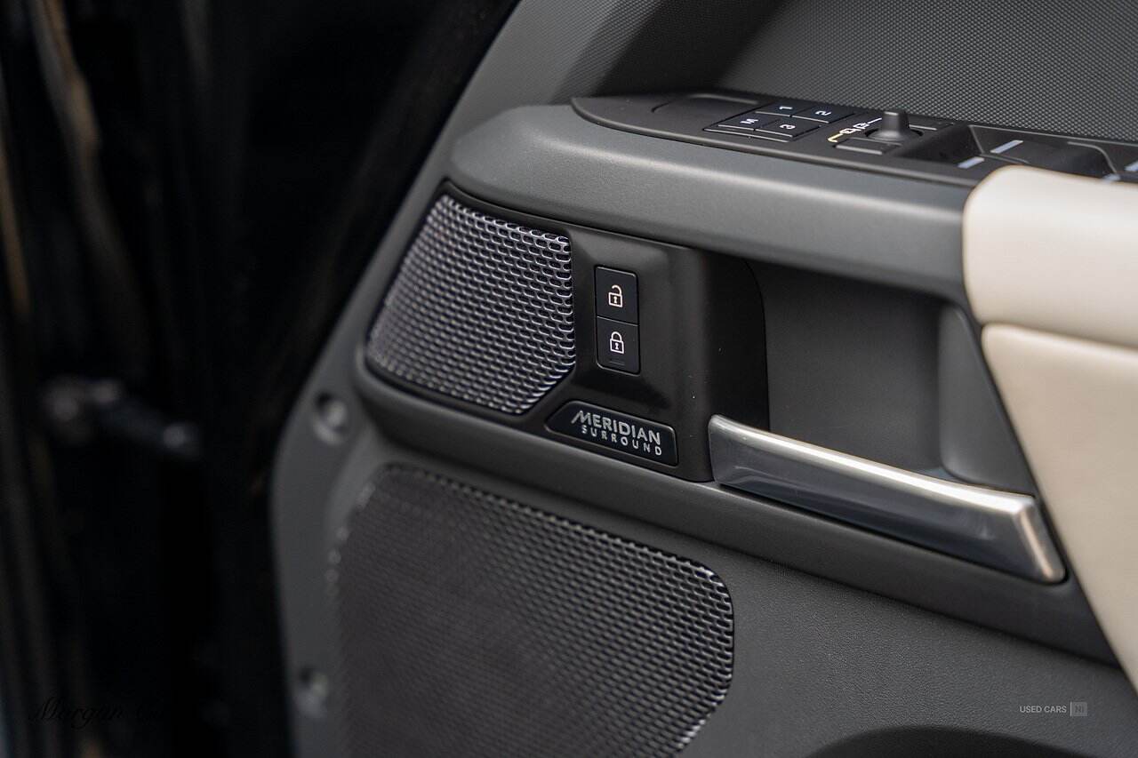Dec 2023 Land Rover Defender 3.0 D250 X-Dynamic HSE 110 5dr Auto
