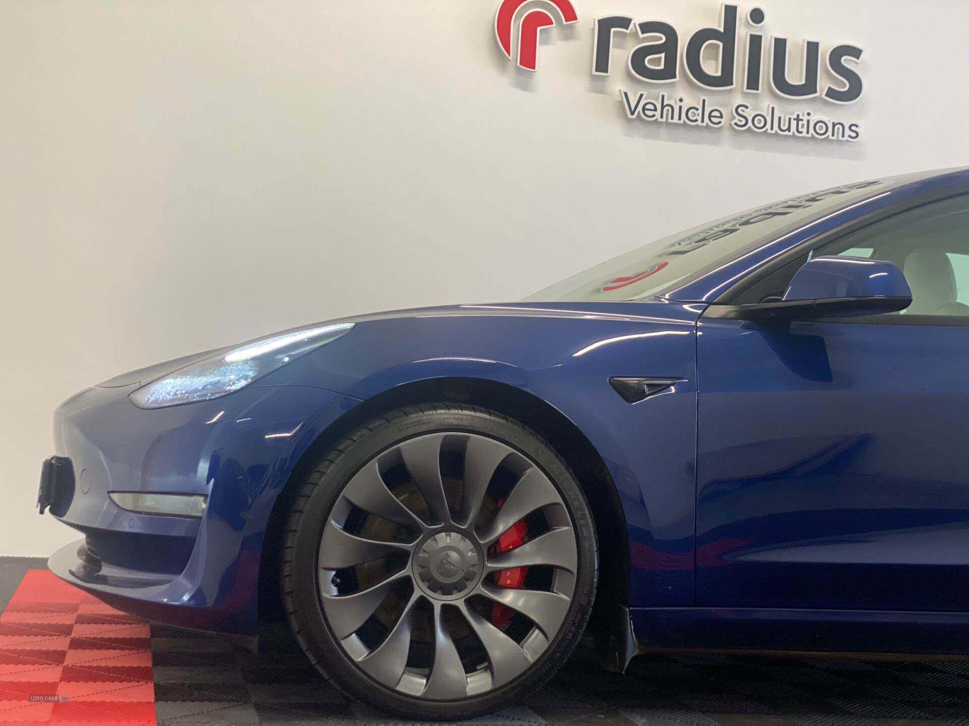 Dec 2020 TESLA Model 3 Performance AWD 4dr [Performance Upgrade] Auto