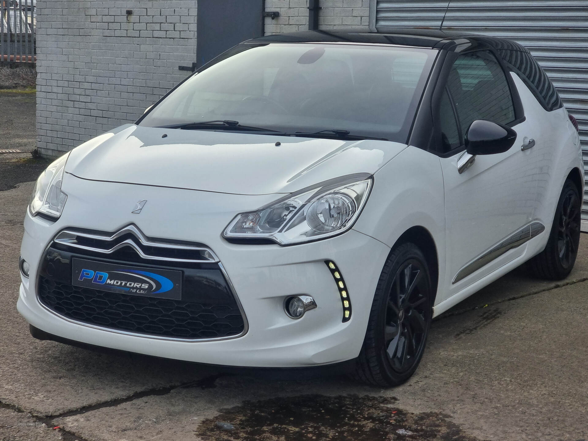 Jul 2015 Citroen DS3 1.6 e-HDi Airdream DStyle Plus 3dr